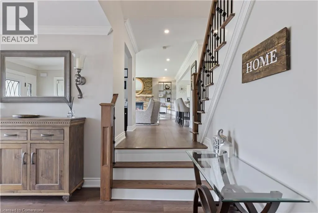 2119 AGINCOURT Crescent