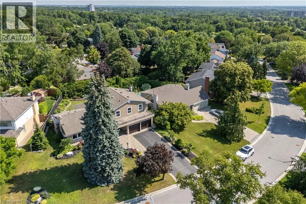 2119 AGINCOURT Crescent