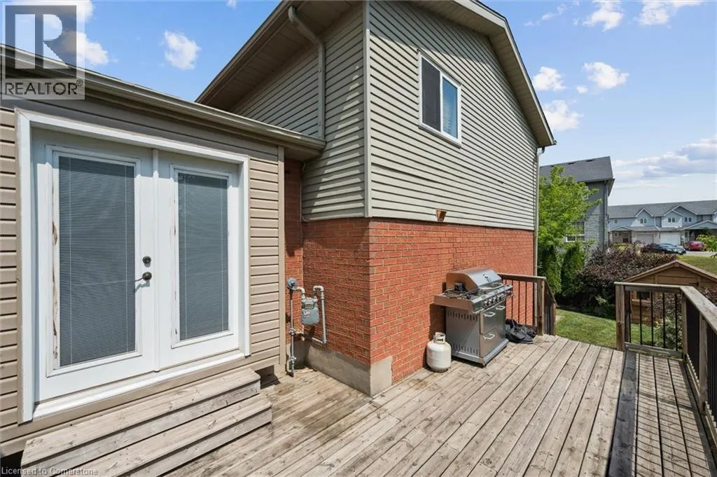 411 BANKSIDE Crescent