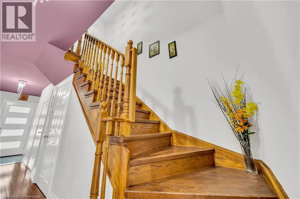 562 ORANGE WALK Crescent