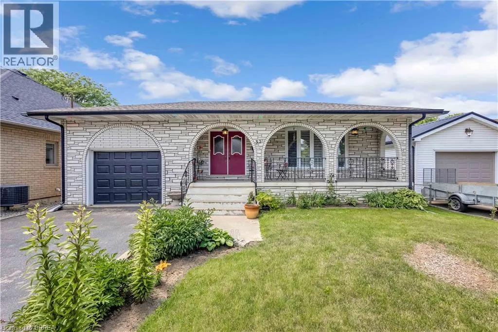 32 THORNTON Drive