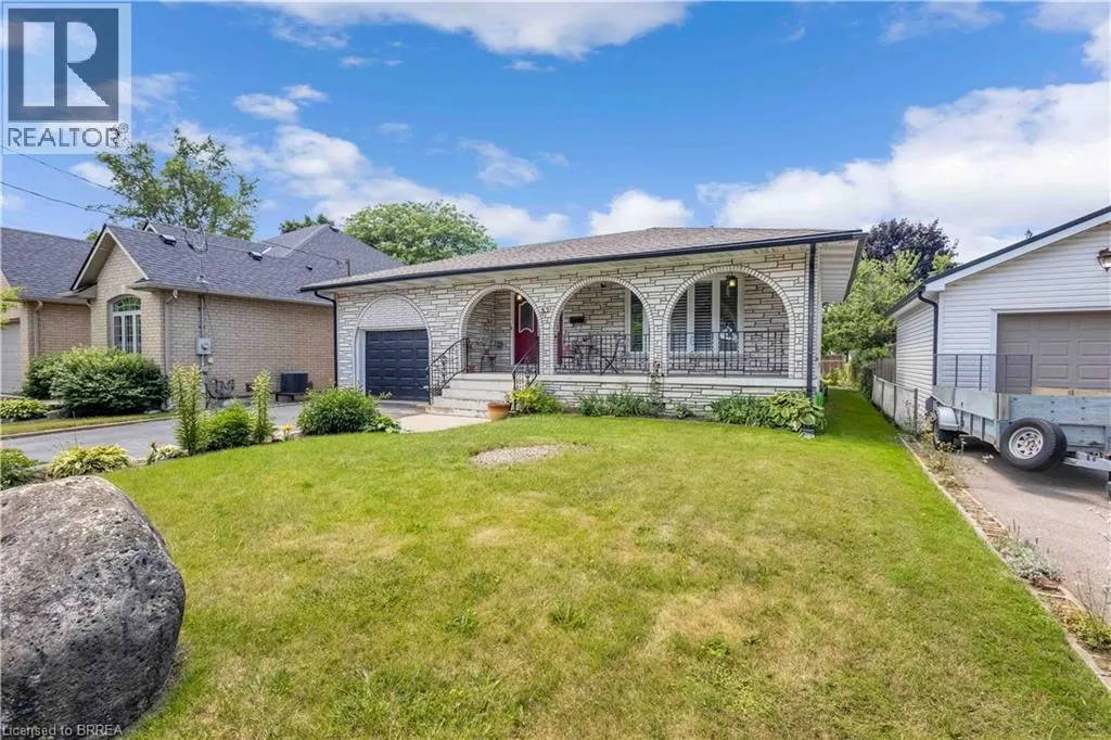 32 THORNTON Drive
