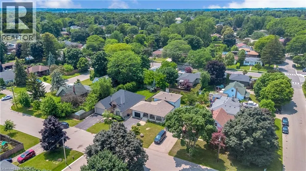32 THORNTON Drive