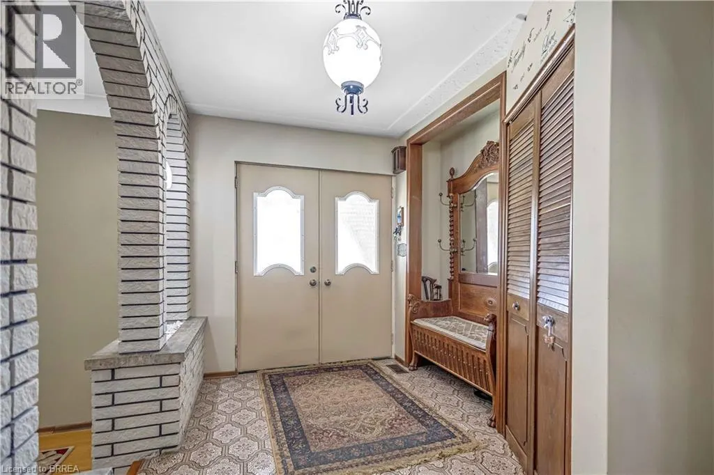 32 THORNTON Drive