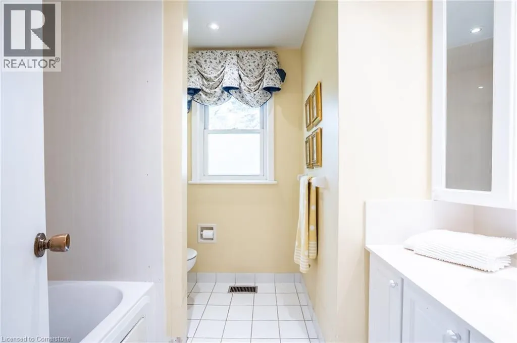 426 NORTH SHORE Boulevard W