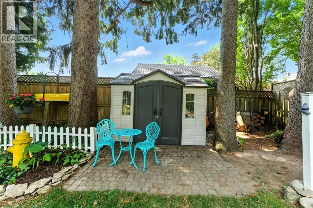 485 HURON Street