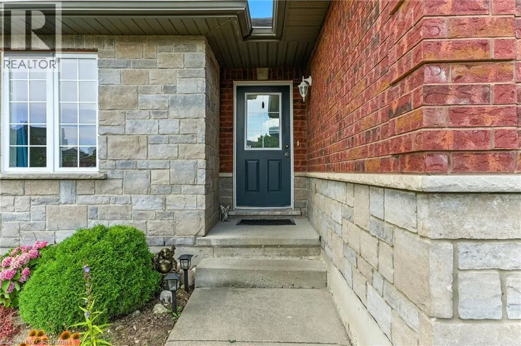 107 APPLEWOOD Street