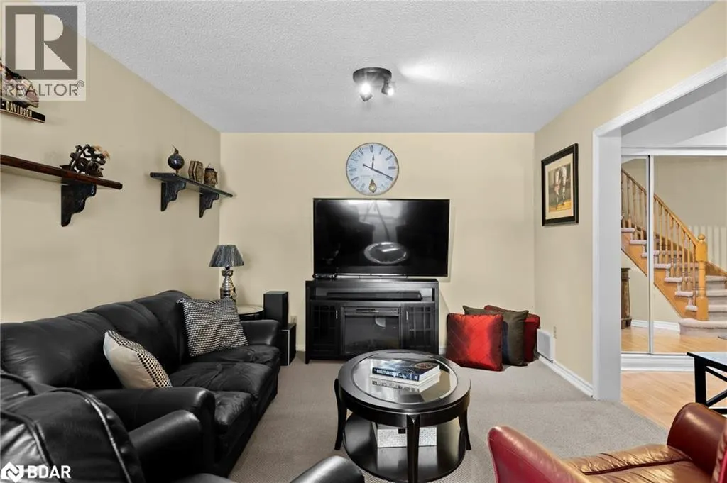 292 LEACOCK Drive