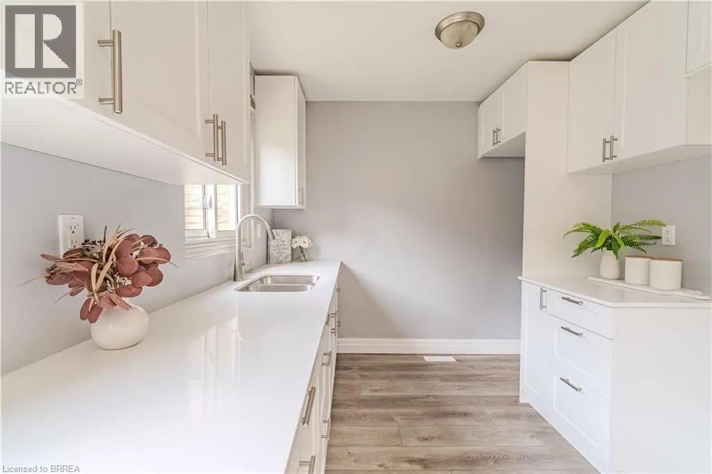 15 CENTENNIAL Drive Unit# D, #D