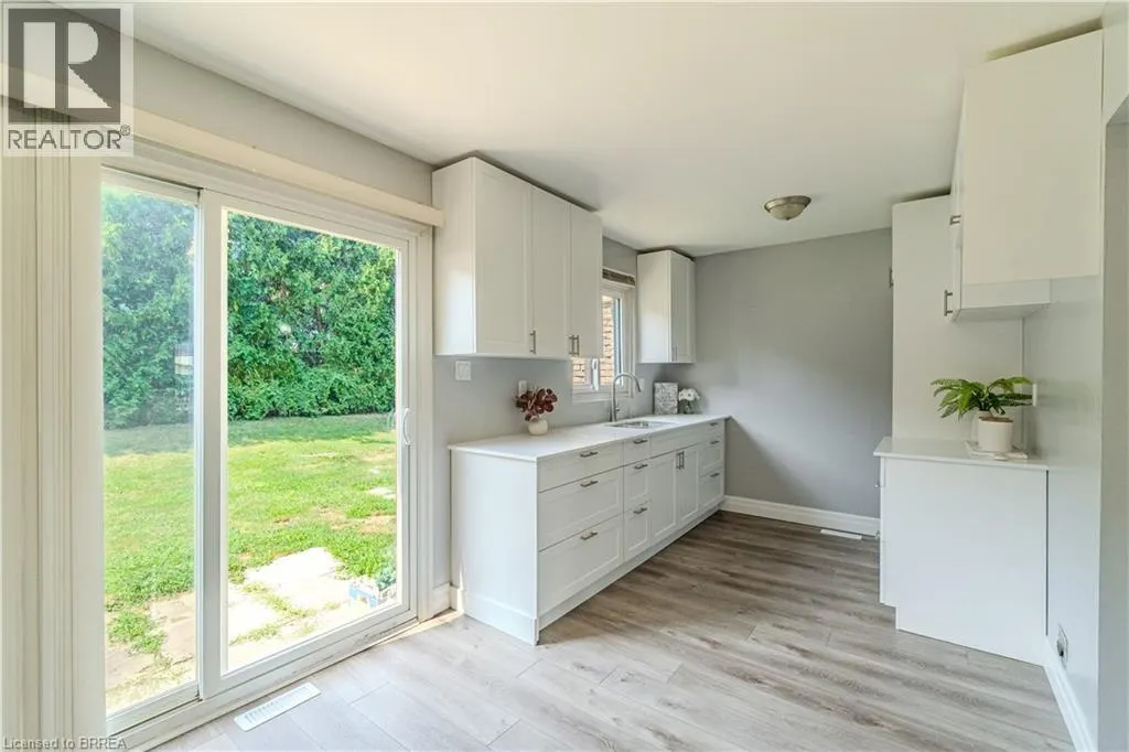 15 CENTENNIAL Drive Unit# D, #D