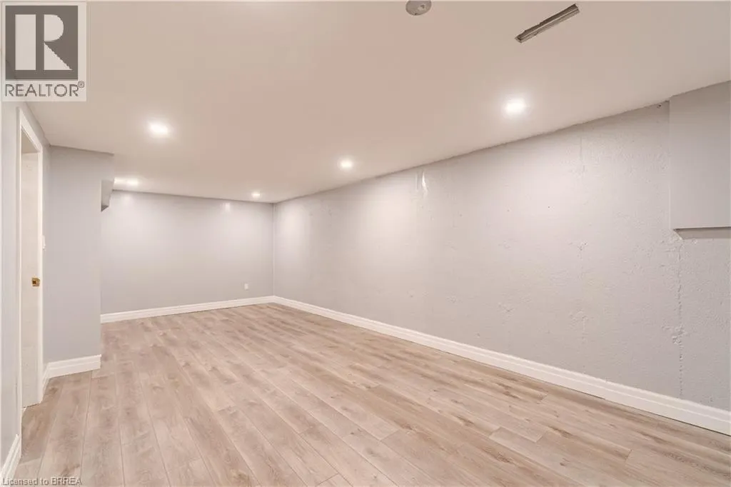 15 CENTENNIAL Drive Unit# D, #D