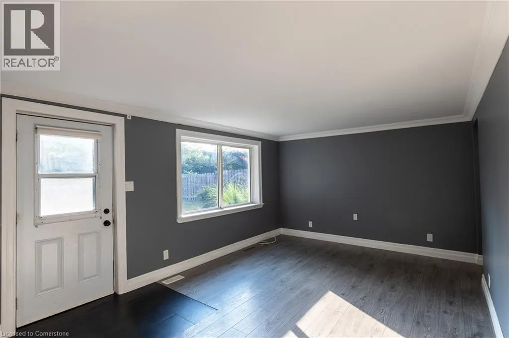 367 HILLCREST Road Unit# B, #B