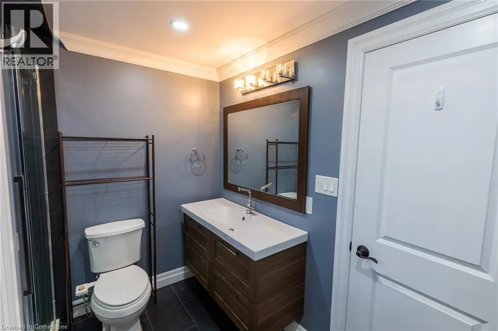 367 HILLCREST Road Unit# B, #B