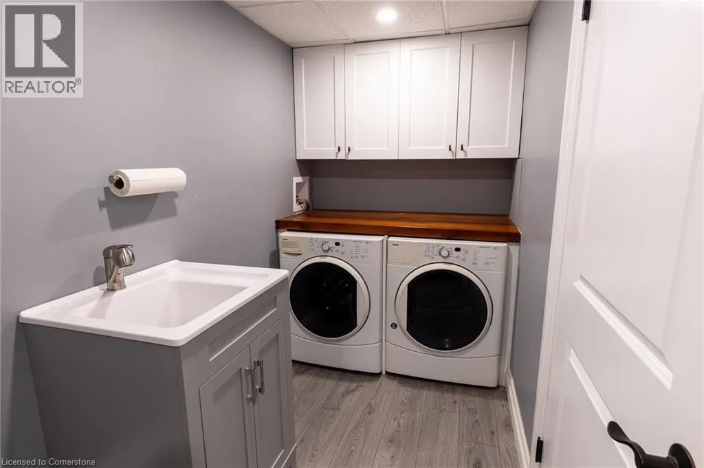 367 HILLCREST Road Unit# B, #B