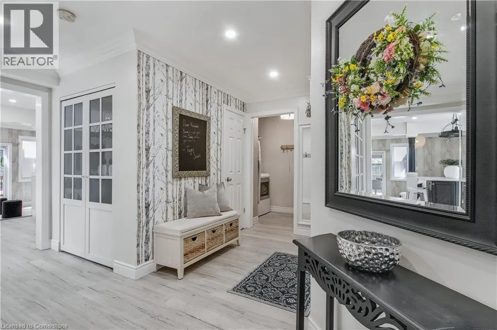 19 APPLE RIDGE Drive