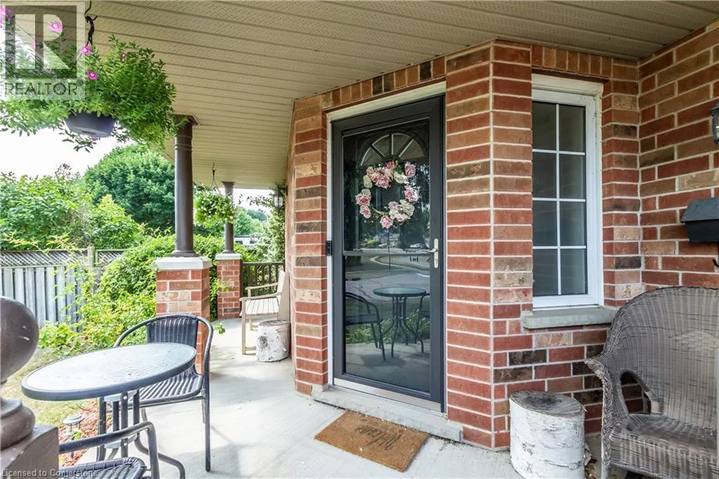 19 APPLE RIDGE Drive