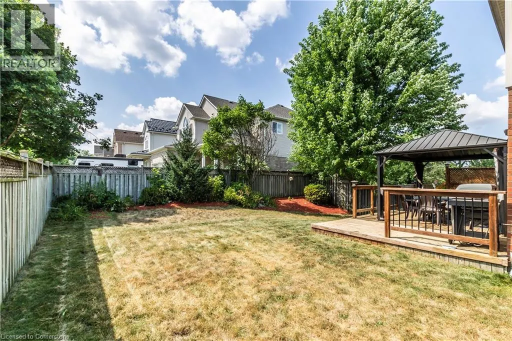 19 APPLE RIDGE Drive