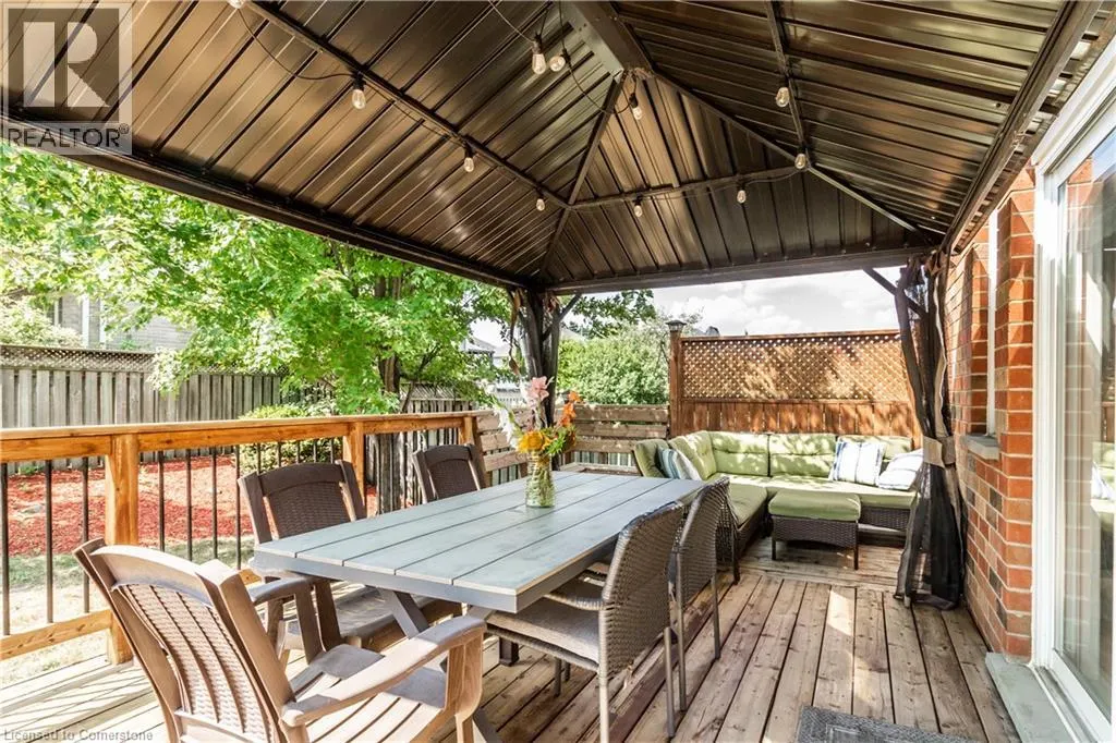 19 APPLE RIDGE Drive