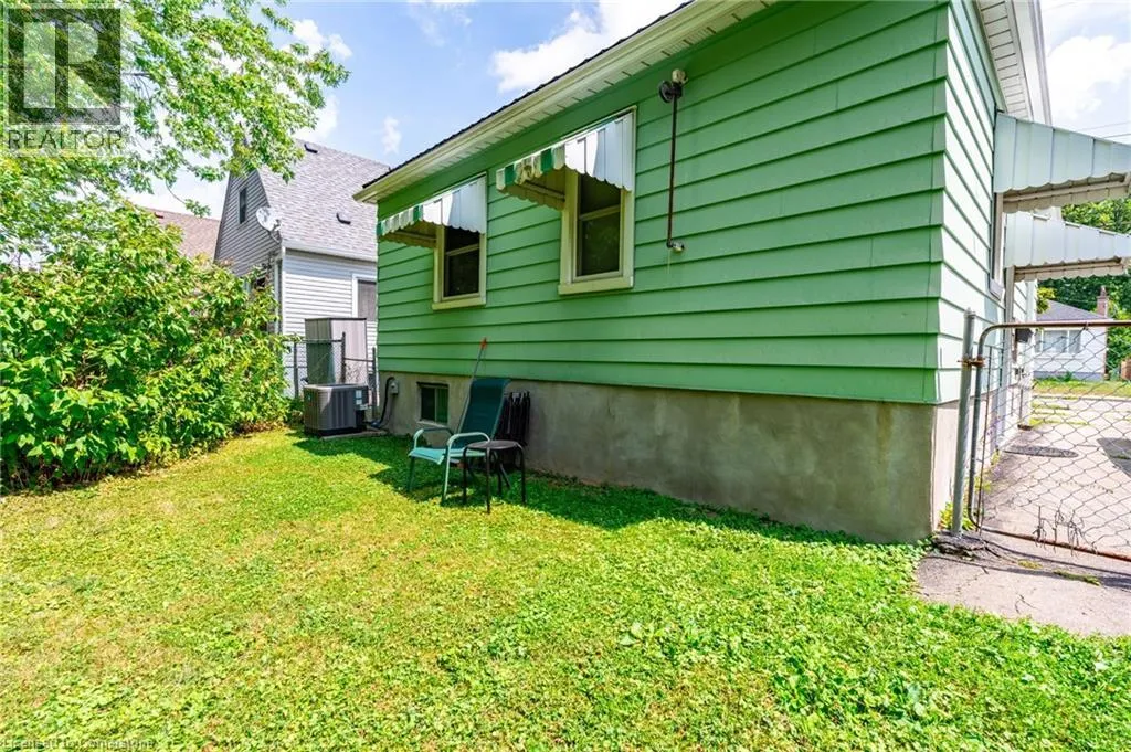 218 EAST 27TH Street