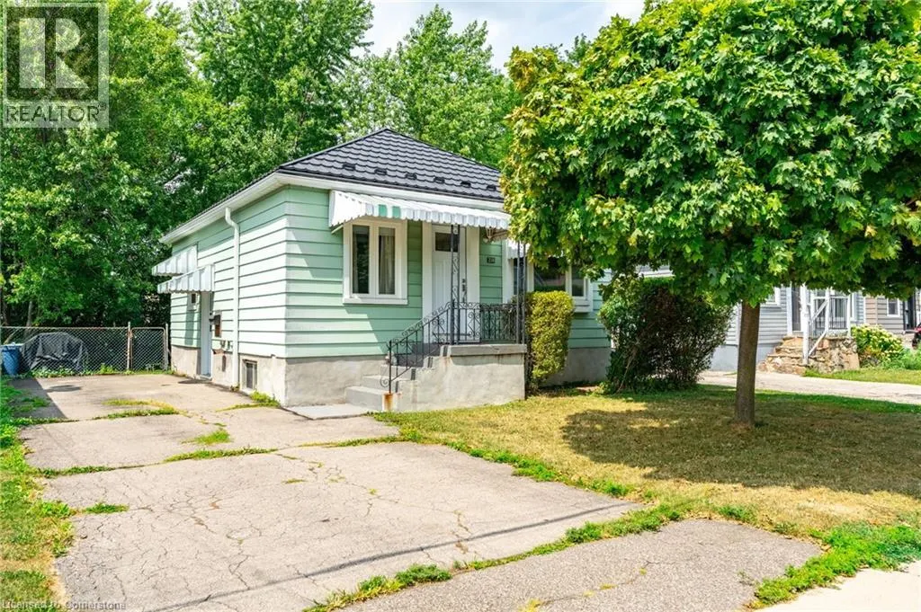 218 EAST 27TH Street