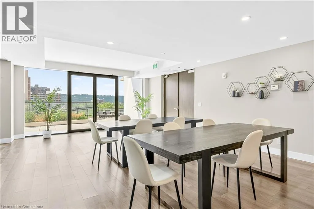 15 QUEEN Street S Unit# 1705, #1705