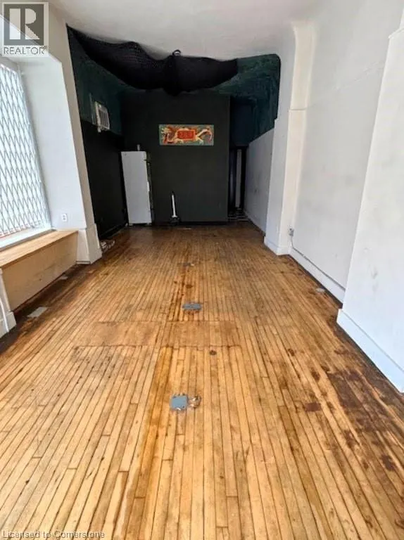 249 KING Street E