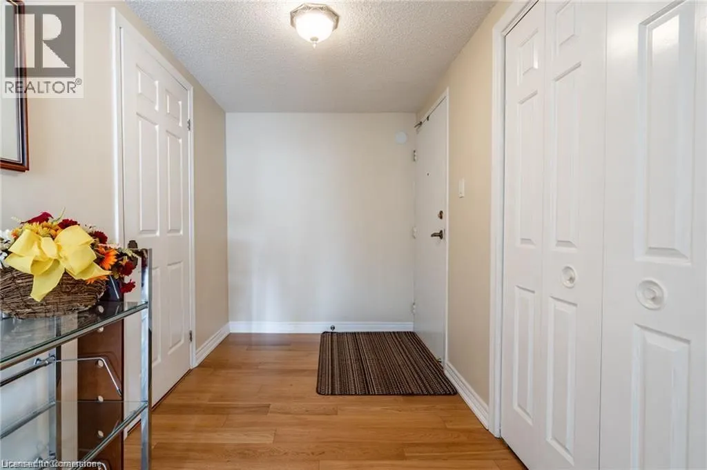 40 HARRISFORD Street Unit# 402, #402