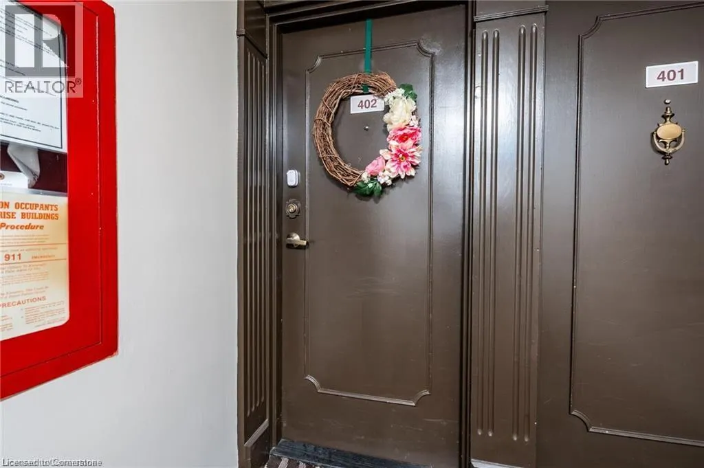 40 HARRISFORD Street Unit# 402, #402