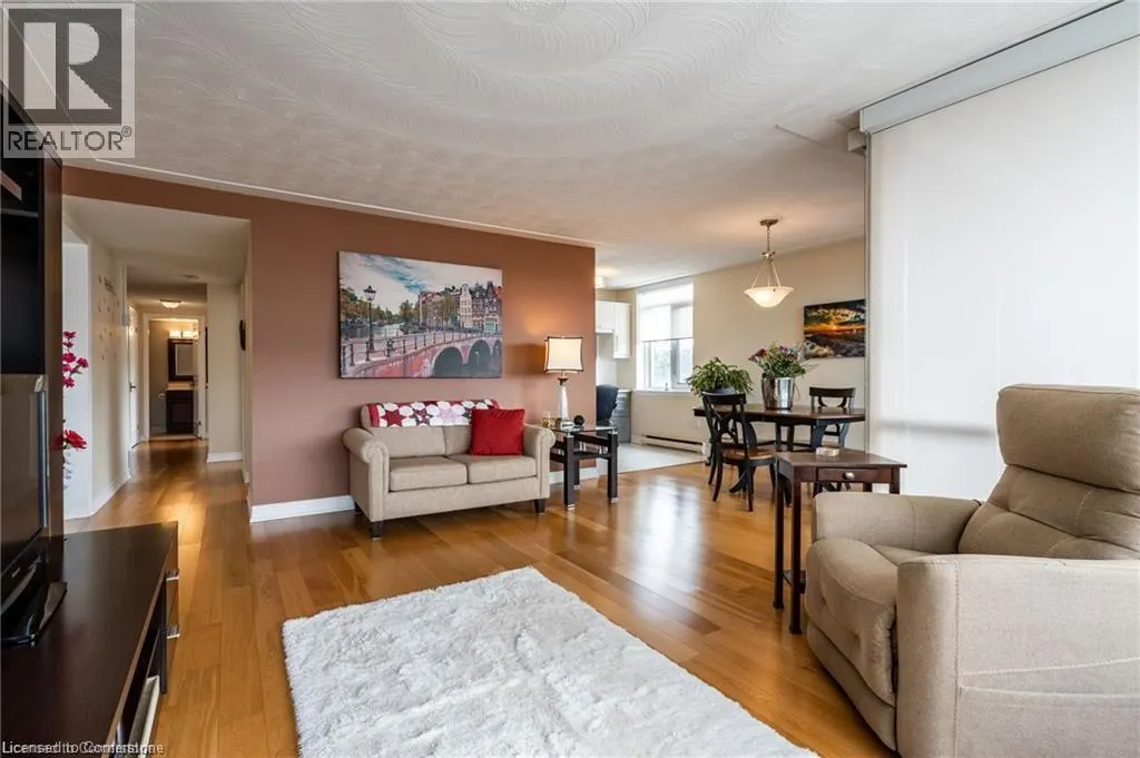 40 HARRISFORD Street Unit# 402, #402