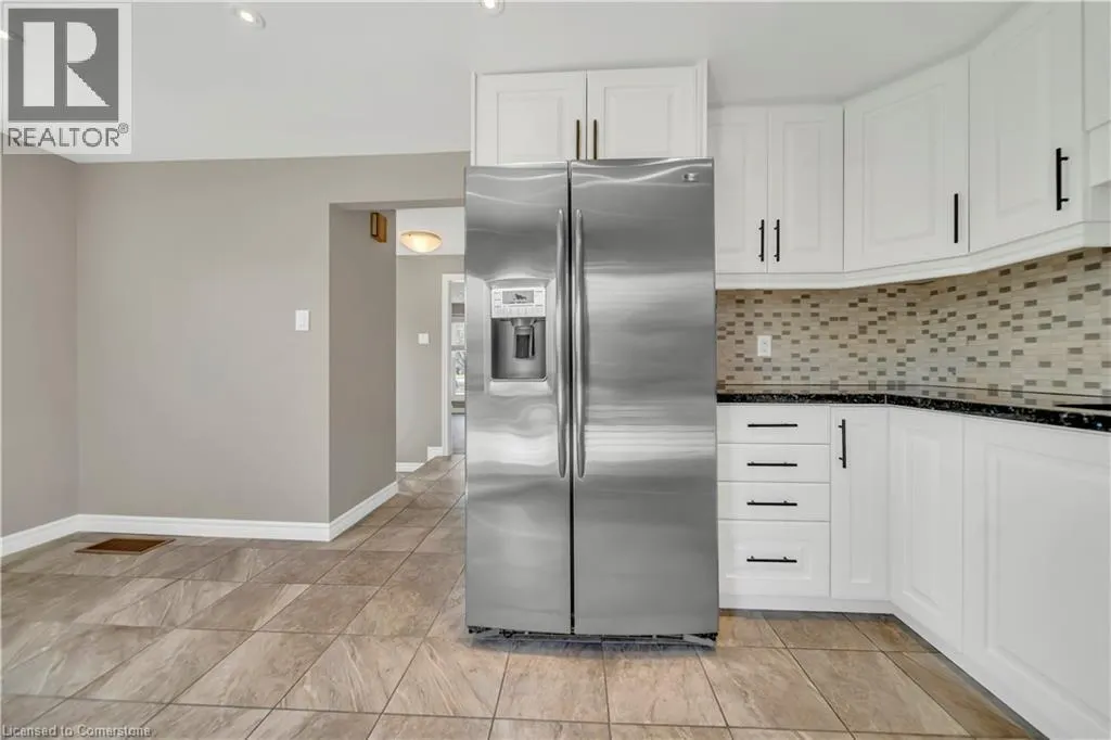 28 UXBRIDGE Crescent