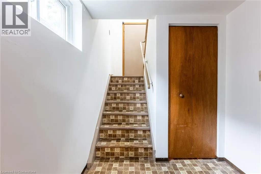 18 RENNER Court
