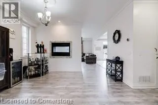 12 MITTEN Court