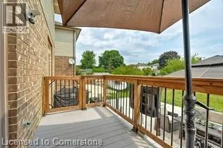 12 MITTEN Court