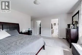 12 MITTEN Court