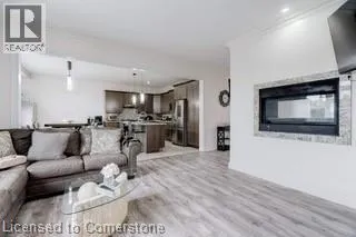 12 MITTEN Court