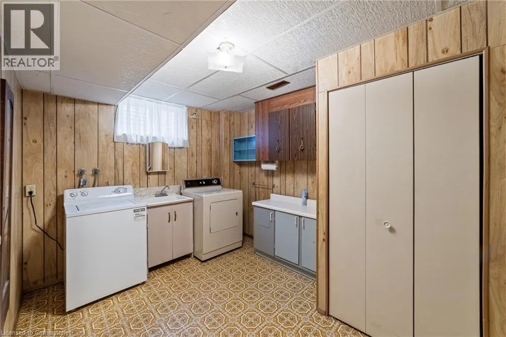 191 APPLEFORD Court