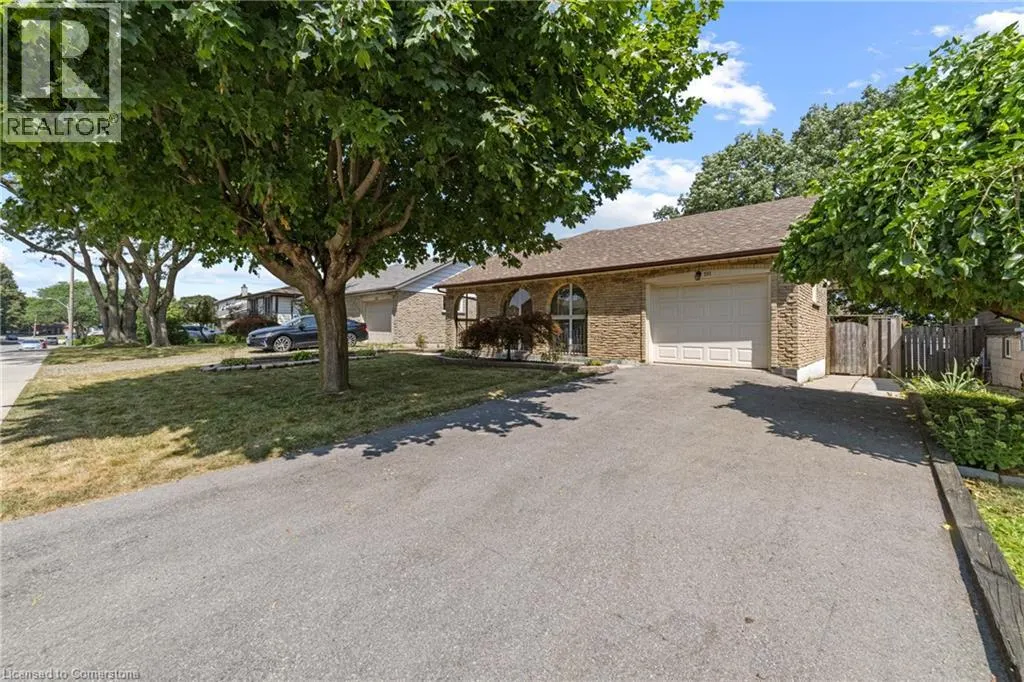 191 APPLEFORD Court