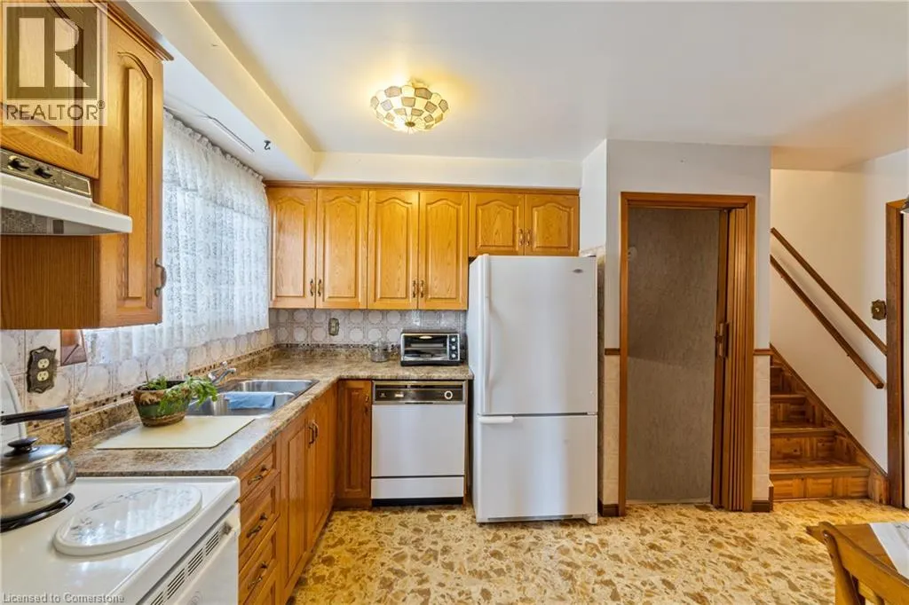 191 APPLEFORD Court