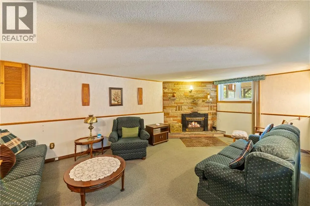 191 APPLEFORD Court