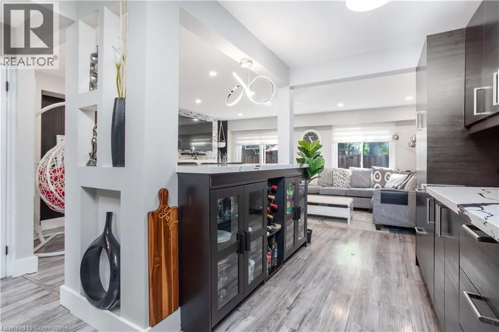 4189 LONGMOOR Drive Unit# 5, #5