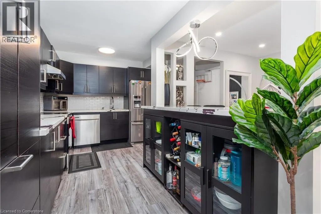 4189 LONGMOOR Drive Unit# 5, #5