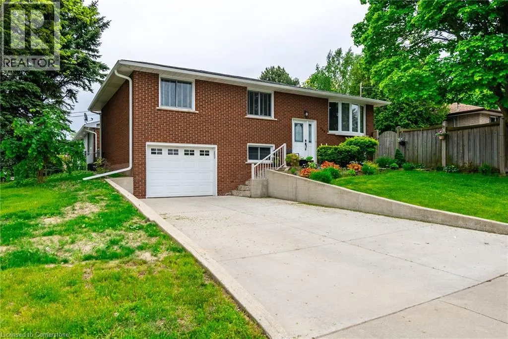 389 HAWKRIDGE Avenue