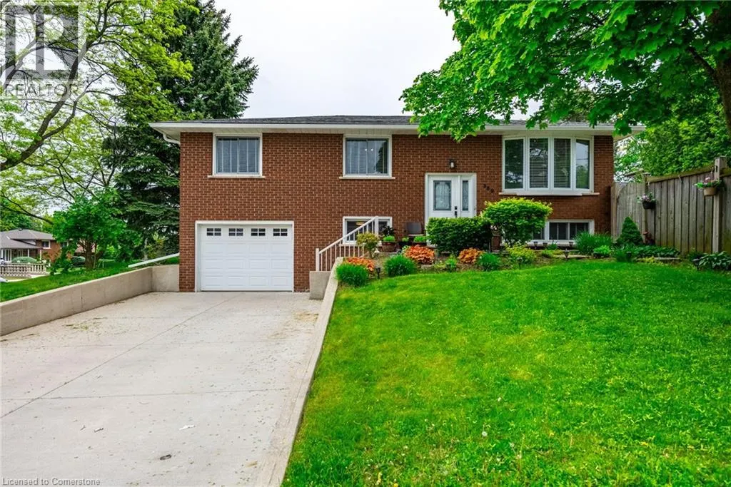 389 HAWKRIDGE Avenue