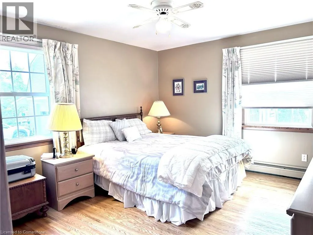 1279 NIAGARA RIVER Parkway