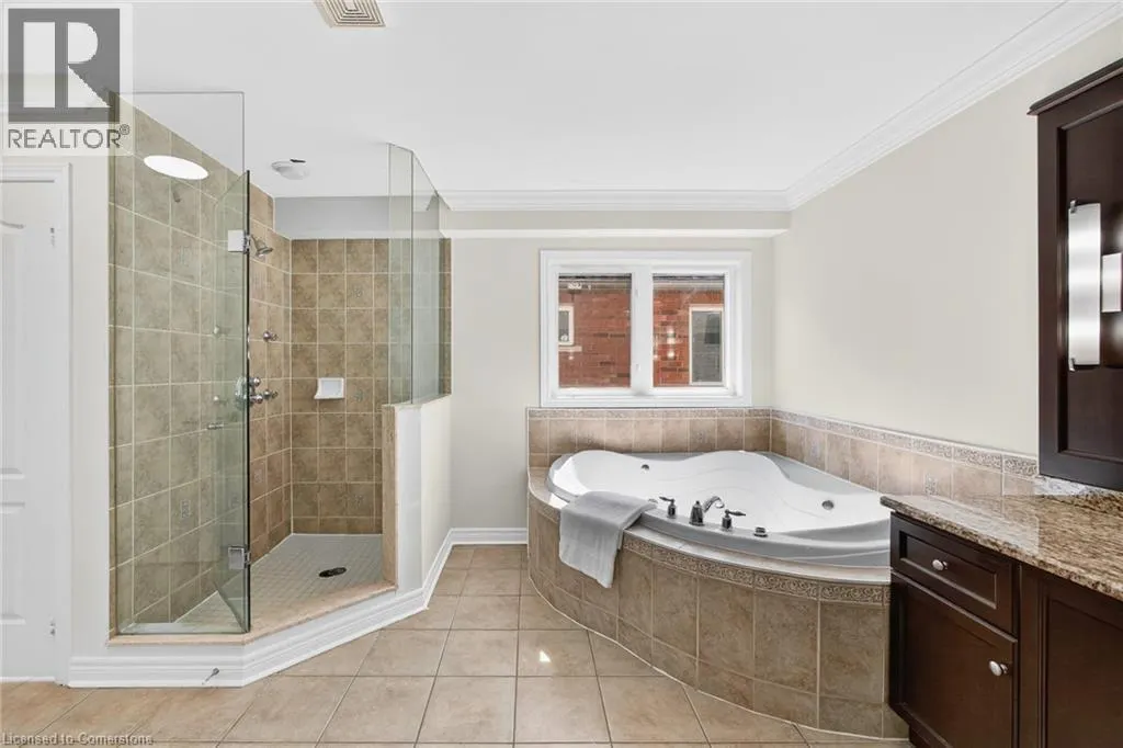 3322 FOX RUN Circle