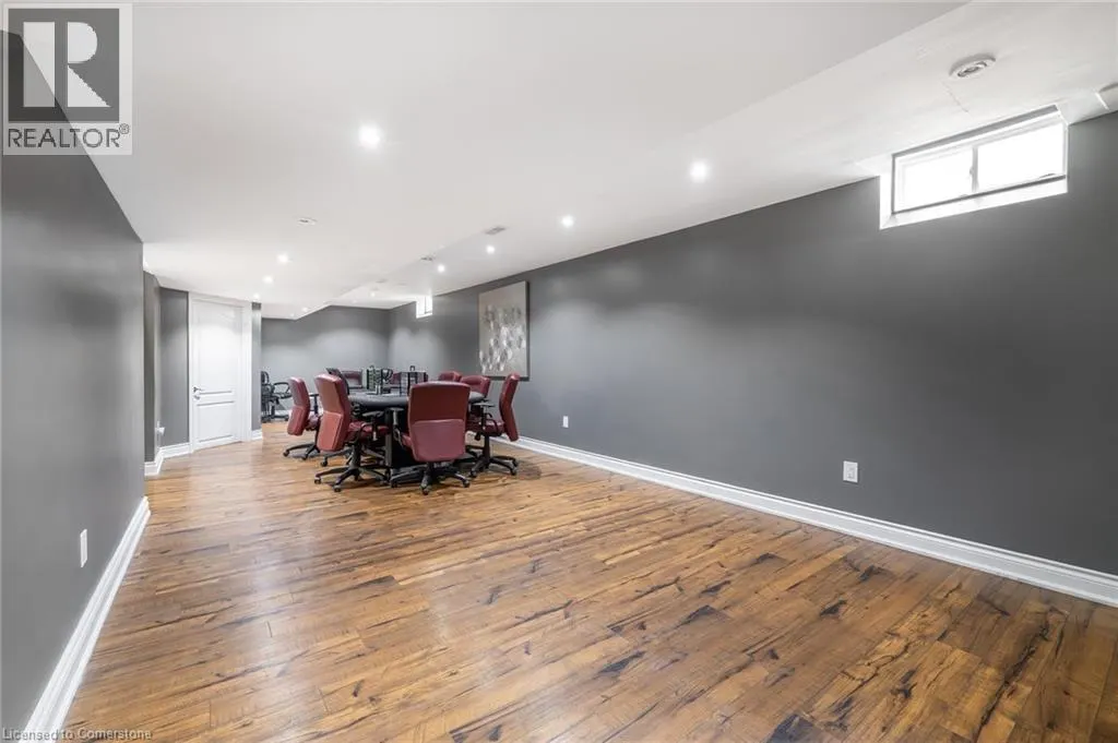 3322 FOX RUN Circle