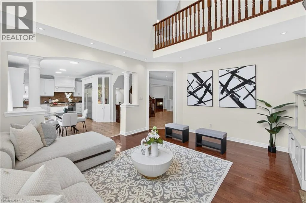 3322 FOX RUN Circle