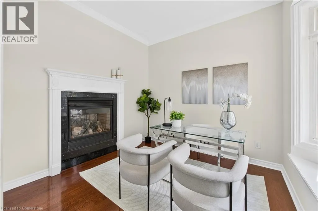 3322 FOX RUN Circle