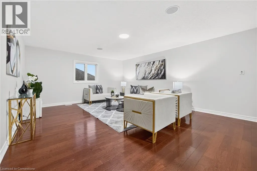 3322 FOX RUN Circle