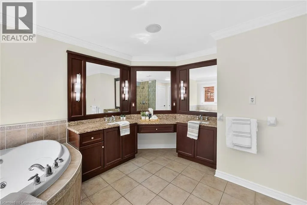 3322 FOX RUN Circle
